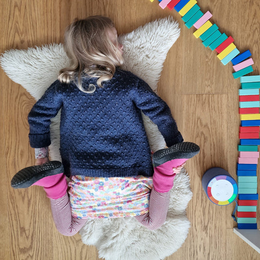 Reizüberflutung bei Kindern und Eltern: Warum weniger Input mehr Resilienz schafft